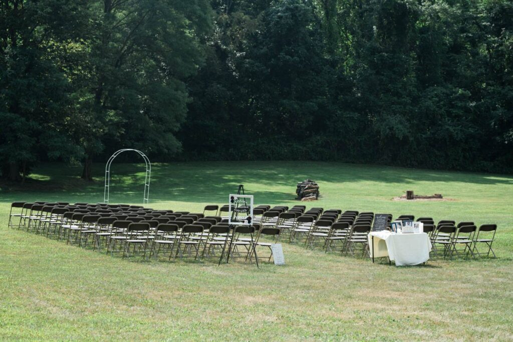 Indiana outdoor wedding ceremony space in the grass.