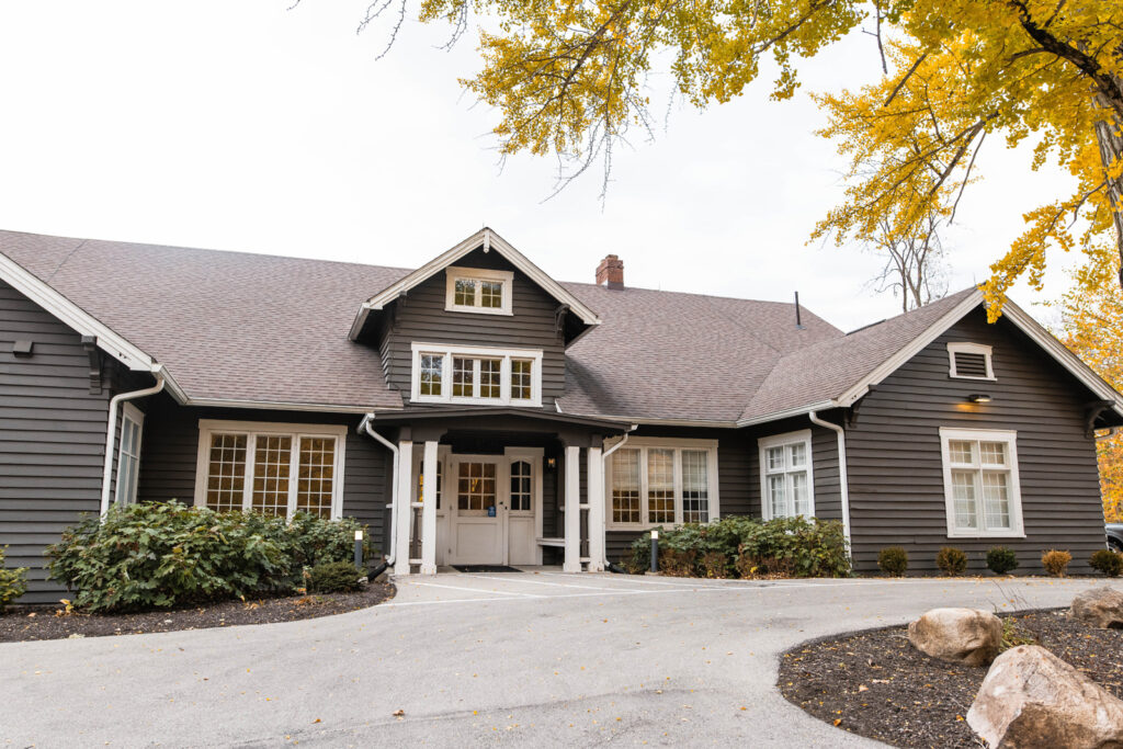 The Bluffs at Conner Prairie wedding venue includes Eli Lily's Chinese House that serves as an intimate area or getting ready space.